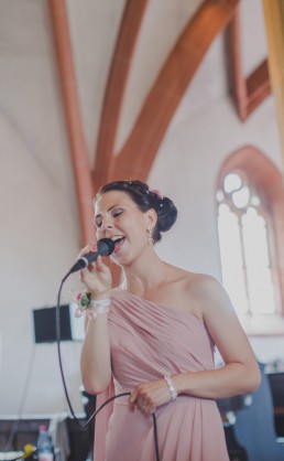 Musik bei kirchlicher Trauung in Würzburg, Foto von Conny Schöffmann Photography